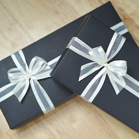 How to Improve Your Branding with Customized Gift Box Designs  