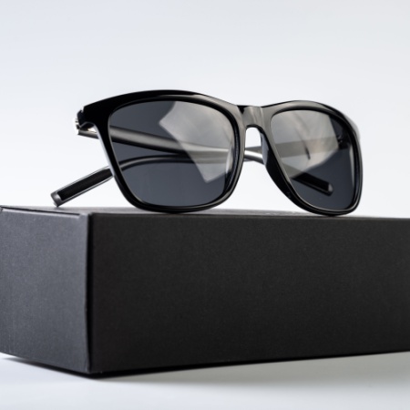 Highlight Your Eyewear with Durable and Eye-Catching Packaging 