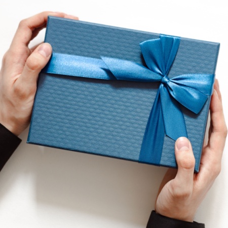 The Benefits of Offering a High-Quality Gift Wrapping Option for Your Products
