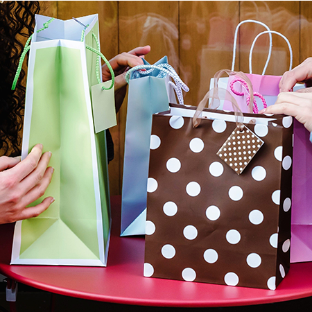 How Bags Used in Holiday Gifting Make a Difference